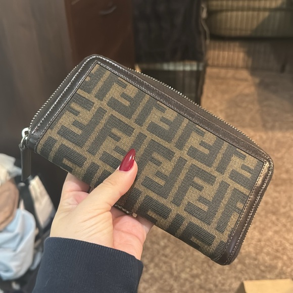 Fendi wallet - Picture 6 of 7